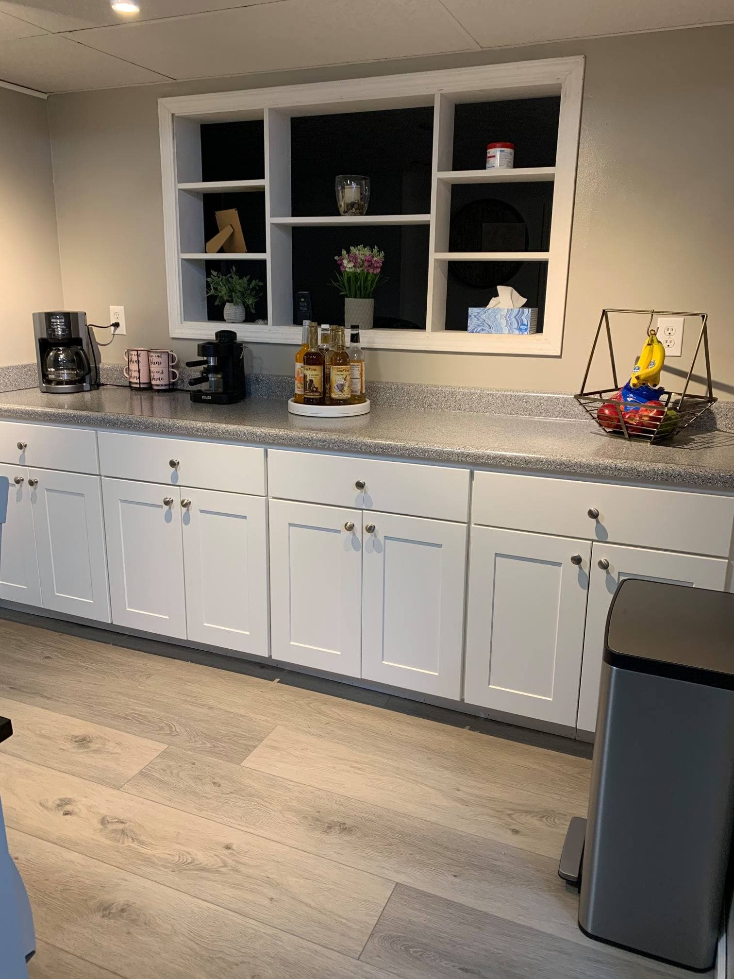 Robin's Nest beverage station